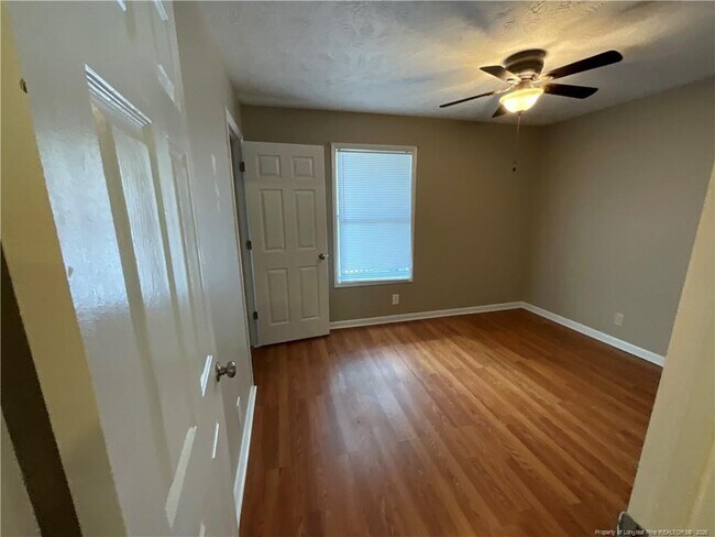 Building Photo - 1025 Wood Creek Dr