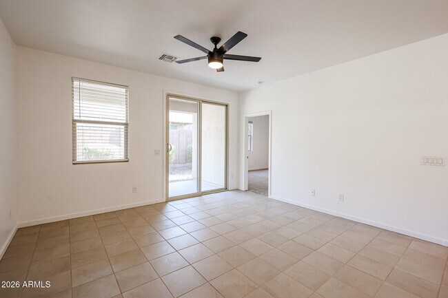 Building Photo - 14220 W Willow Ave
