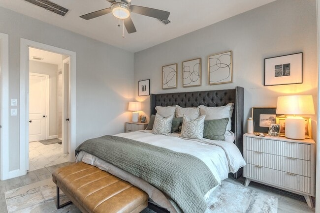 Building Photo - 24634 Songlark Bend Dr