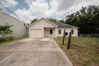 Building Photo - 3509 Wilmington St