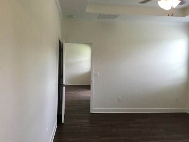 Building Photo - 3080 Creek Village Ln