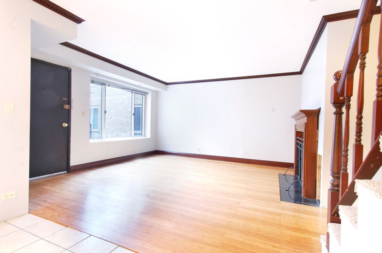 Building Photo - 745 W Gordon Ter