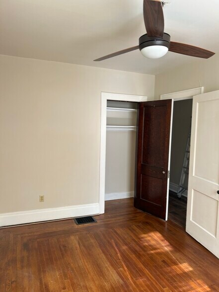 Bed Room - 170 Ward Ave