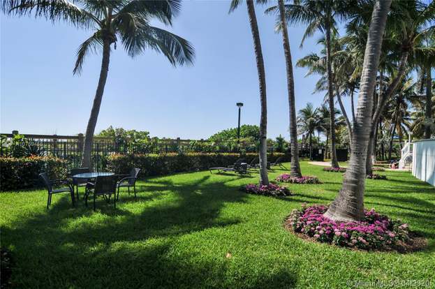 Building Photo - 4201 Collins Ave