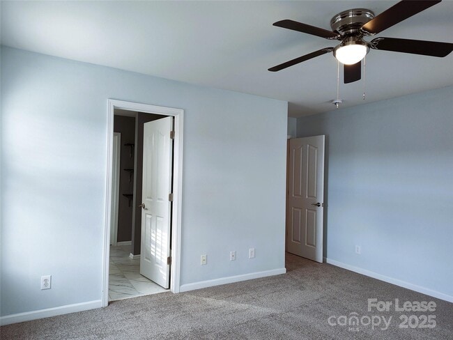 Building Photo - 16127 Circlegreen Dr