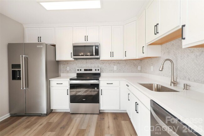 Building Photo - 6227 Stonefort Ct