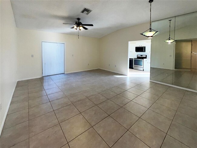 Building Photo - 7100 NW 30th Ct