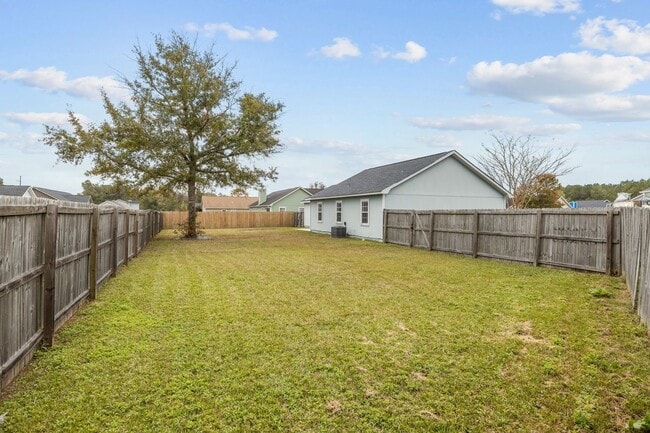 Building Photo - 504 Sumrell Way