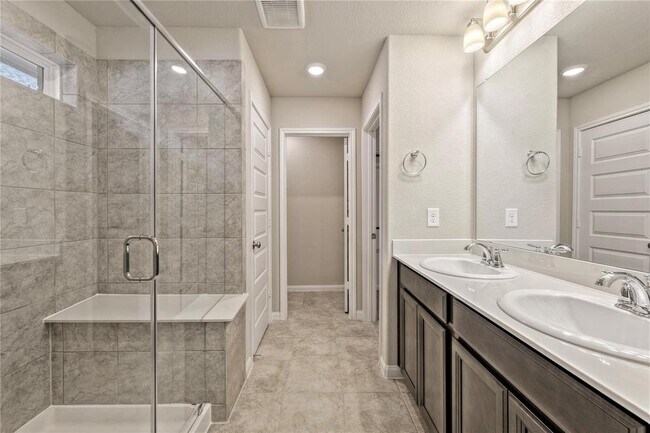 Building Photo - 17502 Rosette Grass Dr