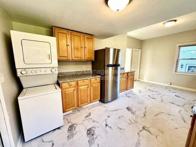 Building Photo - 2233 Milligan Ave