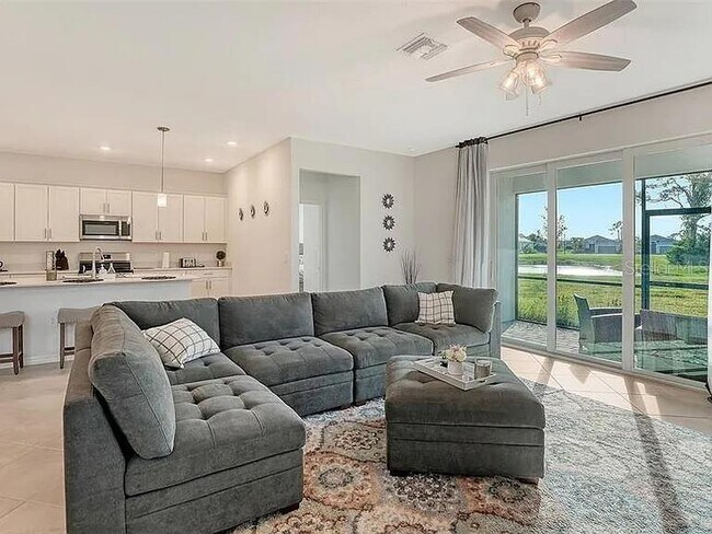 Building Photo - 10896 Pinot Dr