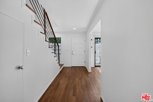 Building Photo - 2519 Kansas Ave
