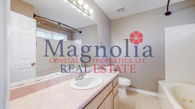 Building Photo - 3 Bedroom 2 Bathroom Home - Hope Creek Subdivision - Richmond Hill