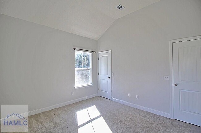 Building Photo - 741 Meloney Dr