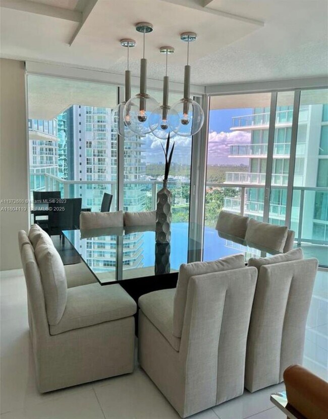 Building Photo - 250 Sunny Isles Blvd