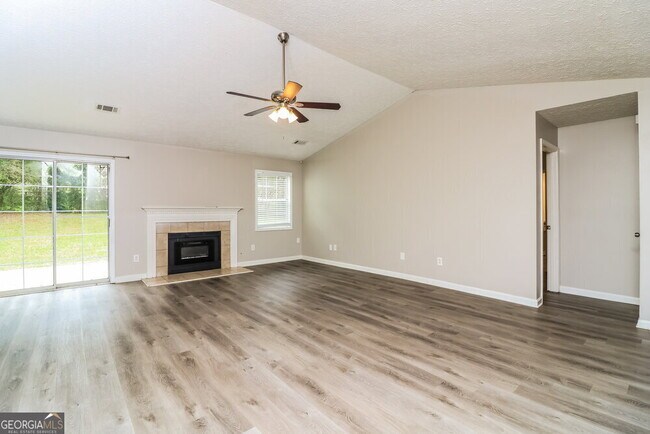 Building Photo - 3103 Waterford Ct