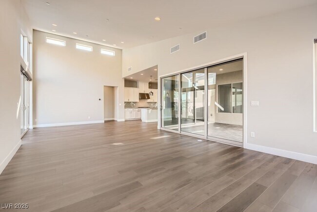 Building Photo - 3008 Barrett Springs Ave