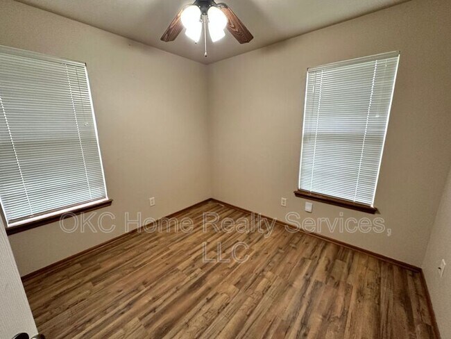 Building Photo - 1306 SW 25th Street