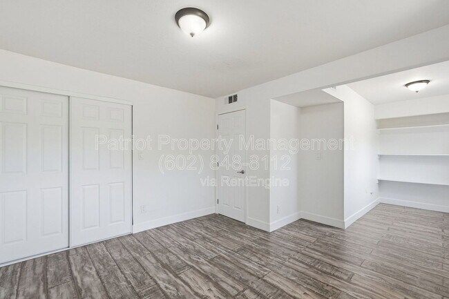 Building Photo - 207 E El Caminito Dr