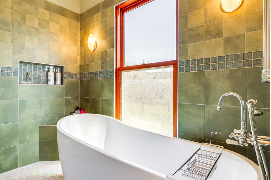 Building Photo - 3177 Vichy Ave