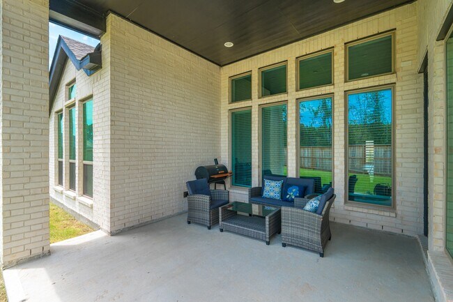 Building Photo - 22435 Sawmill Pass Ln