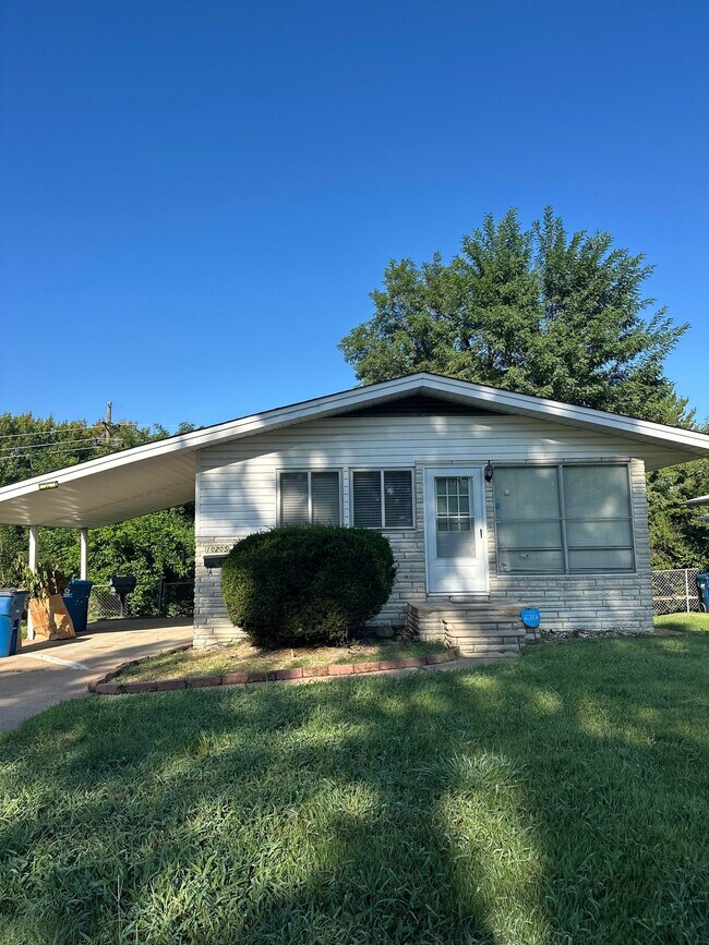 Building Photo - 10205 Gourock Dr