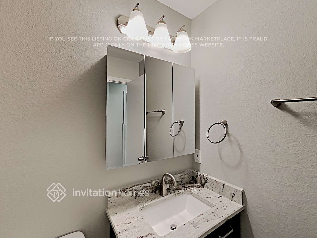 Building Photo - 704 Gibson St