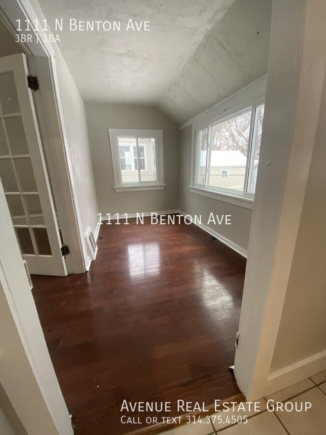 Building Photo - Charming Historic 3-Bed Home with Sunroom ...