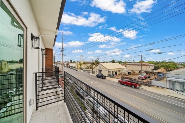 Building Photo - 24809 Narbonne Ave