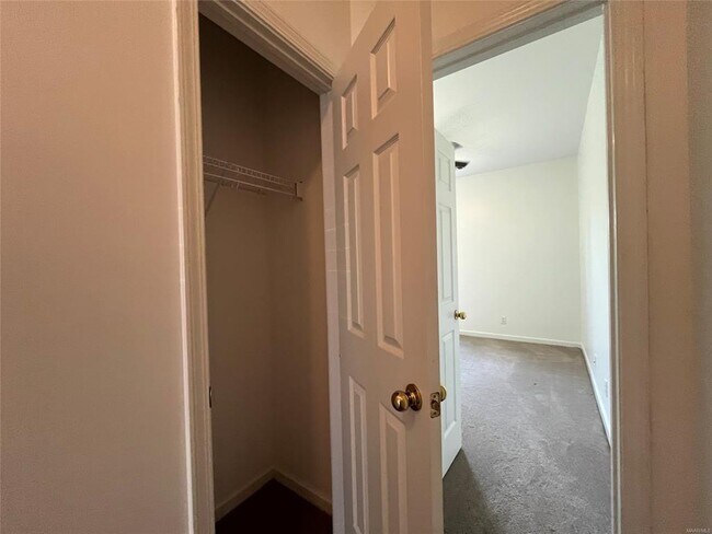Building Photo - 9408 Crofton Ct