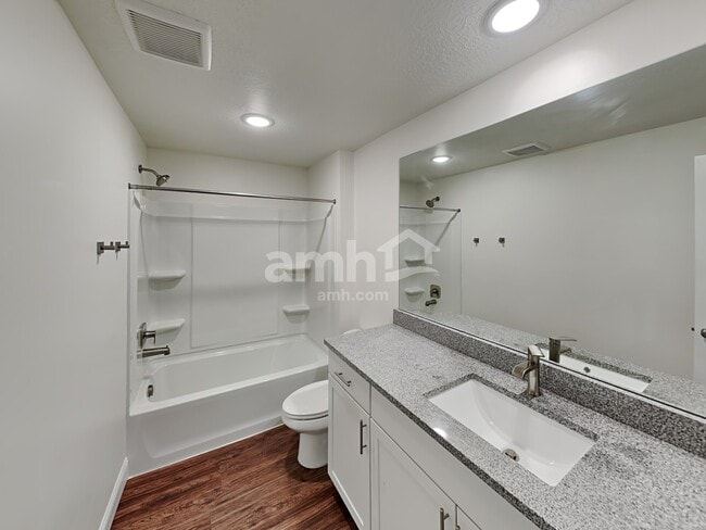 Building Photo - 11122 S Seagrass Dr