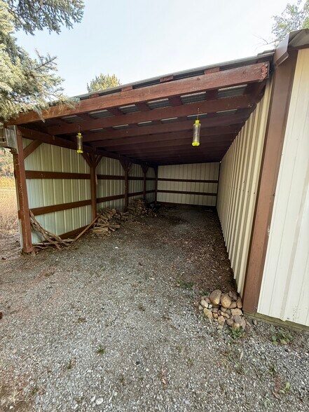 Building Photo - 625 S Evergreen Rd