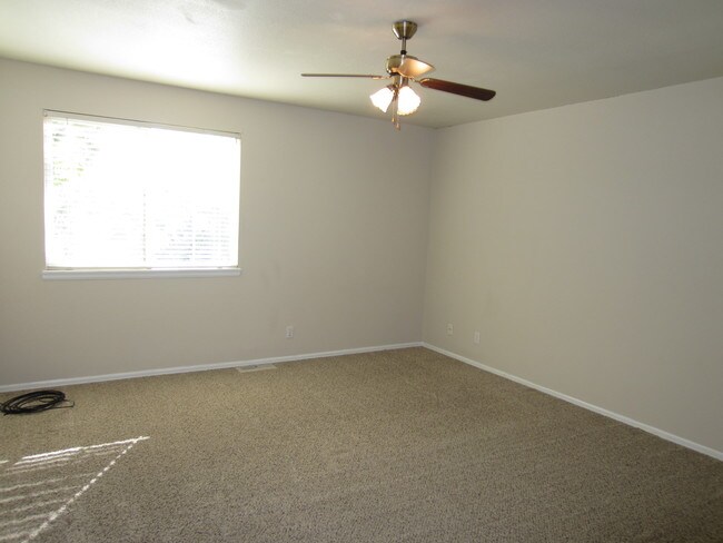 Building Photo - 10761 Cook Ct