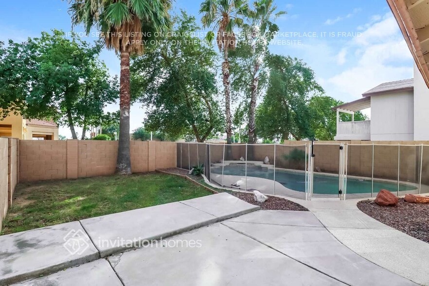 Building Photo - 3833 W Camino Del Rio