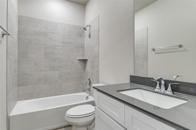 Building Photo - 1415 Enzo Ct