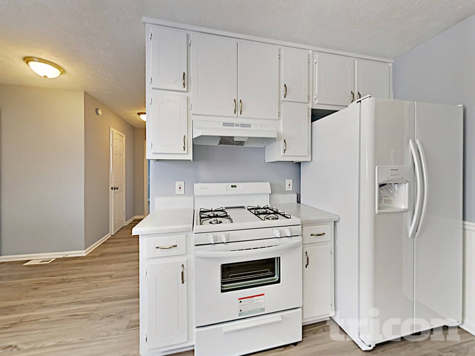 Building Photo - 418 Acres Ct