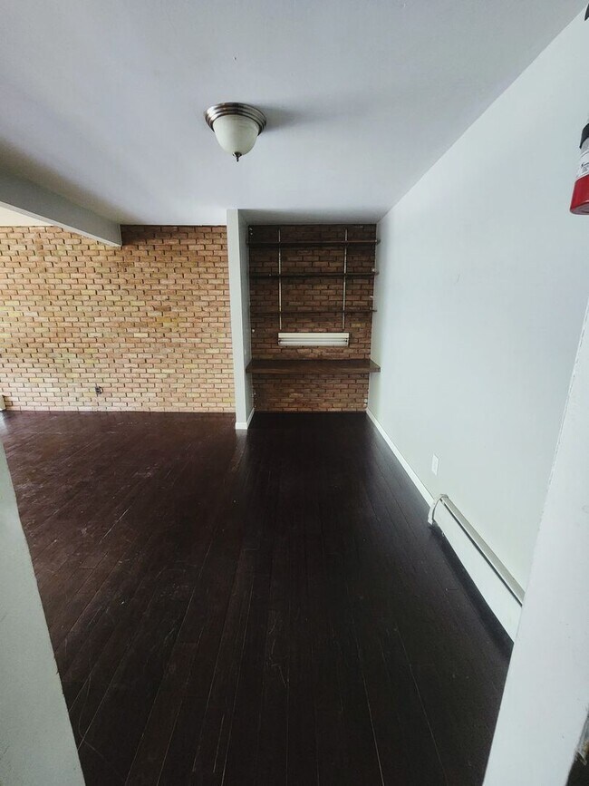 Building Photo - Two Bedroom Available near EMU!