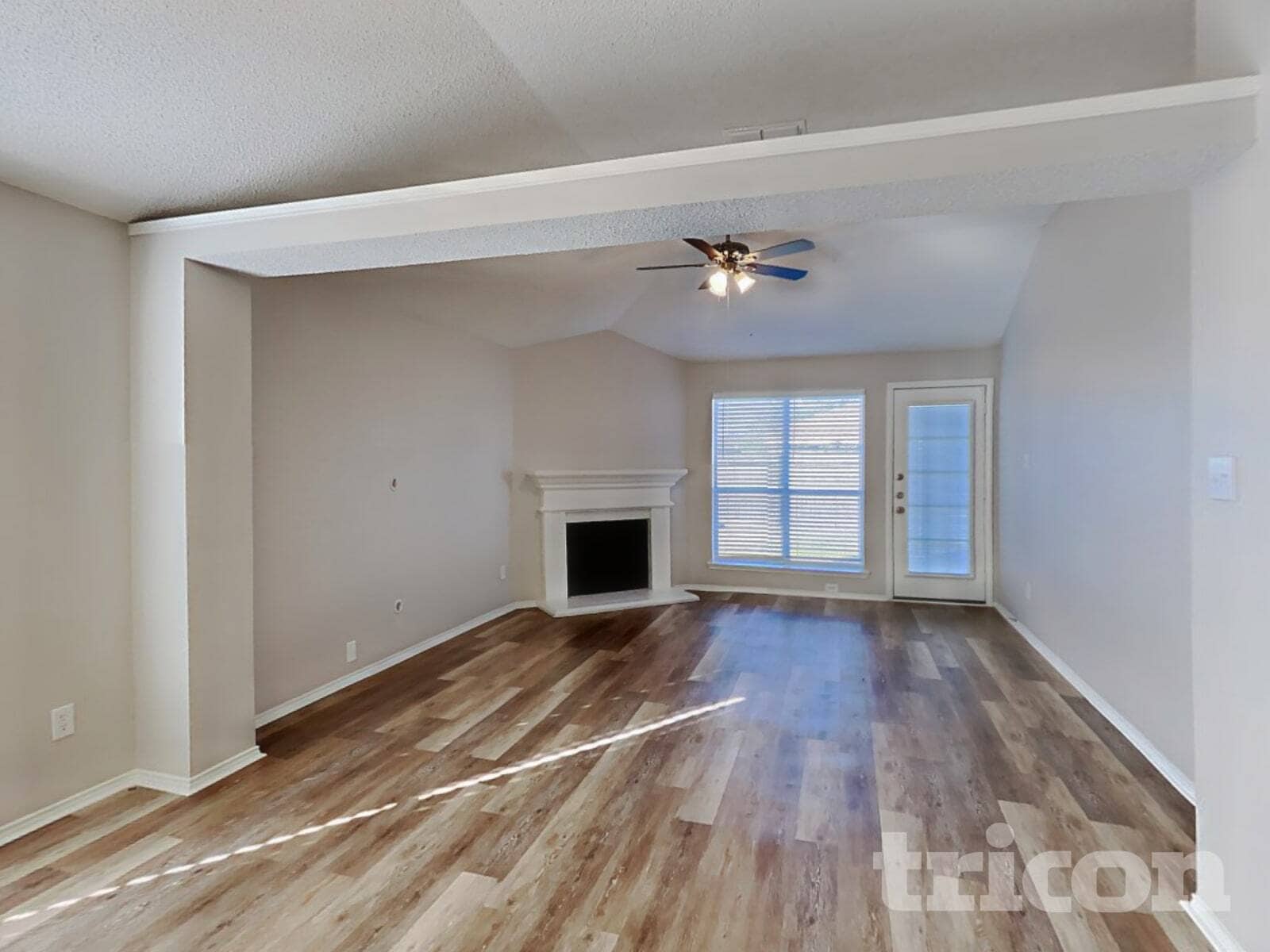 Building Photo - 2516 Concina Way