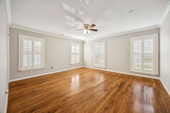 Building Photo - 4387 Harvest Ln