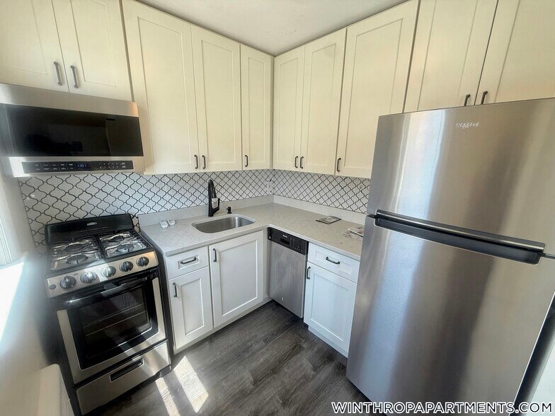 Building Photo - 87 Winthrop Shore Dr
