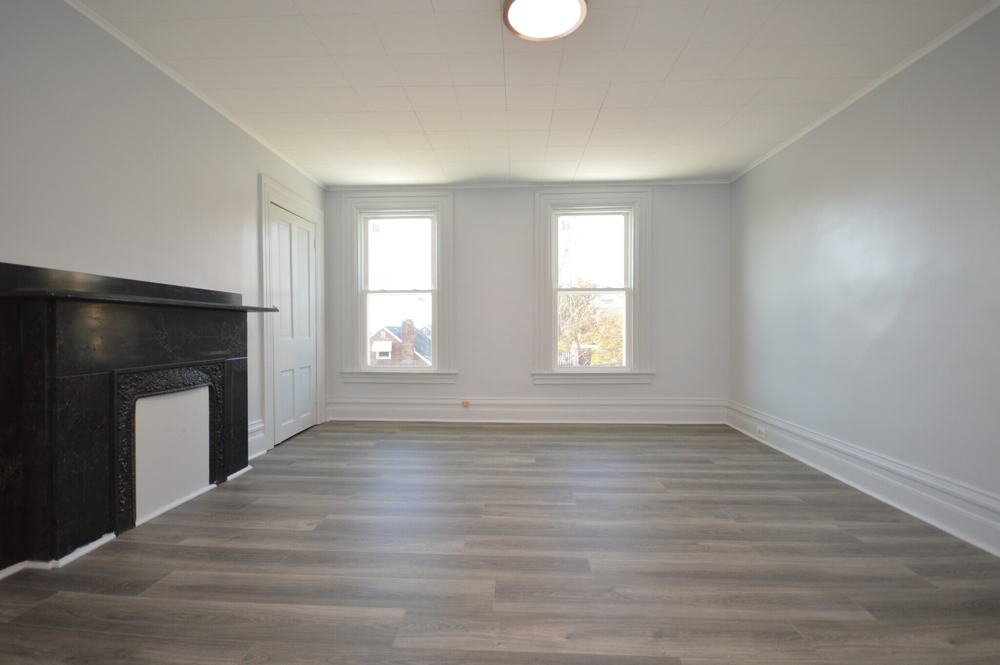 Building Photo - 113 Meade Ave