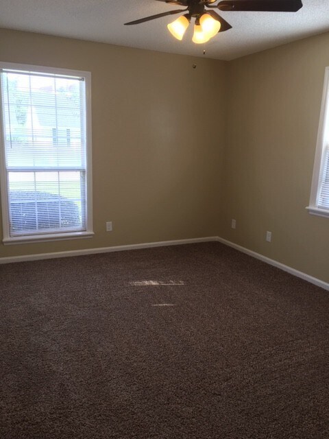 Building Photo - 3253 Wingfield Way