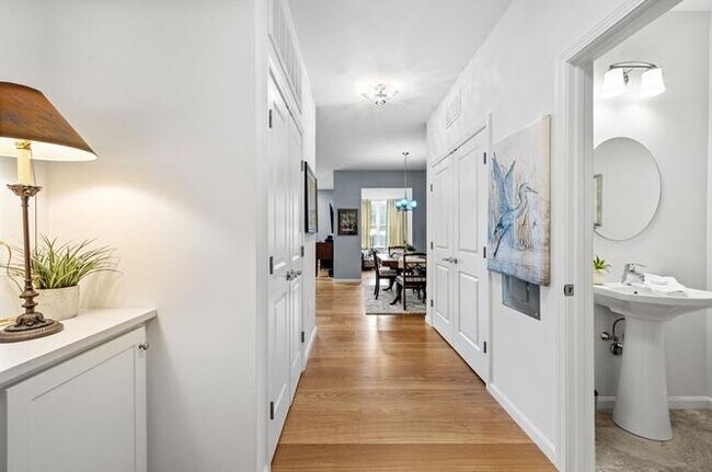 Building Photo - 1 Mariner's Wy