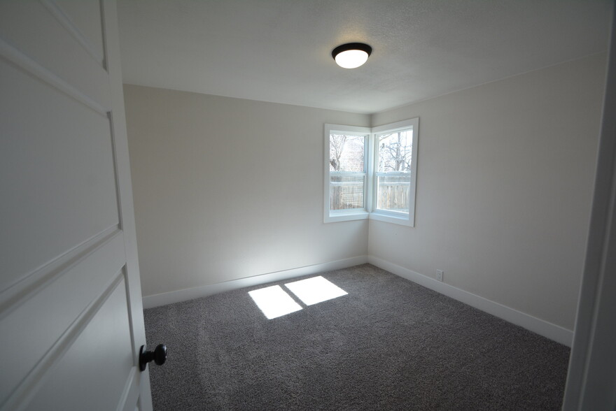 Building Photo - 2790 W 73rd Ave