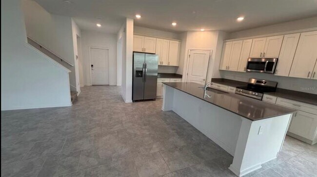 Building Photo - 2152 Sweet Honey Ln