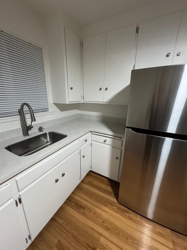 New sink, ‘fridge, more counter space - 1329 Rose St