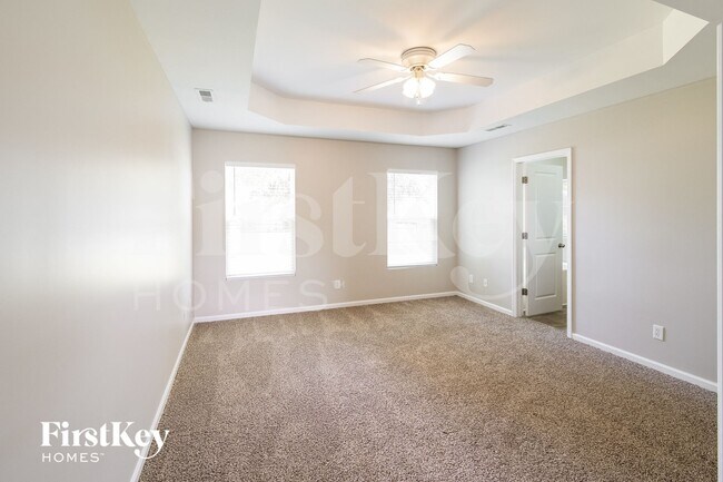 Building Photo - 137 Marinella Dr