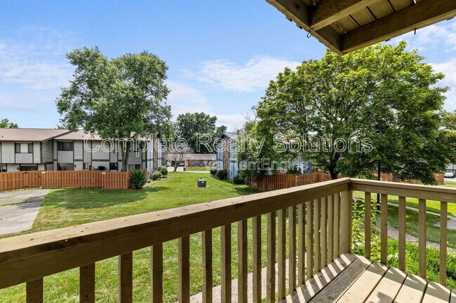 Building Photo - 2042 Gascony Parc Dr