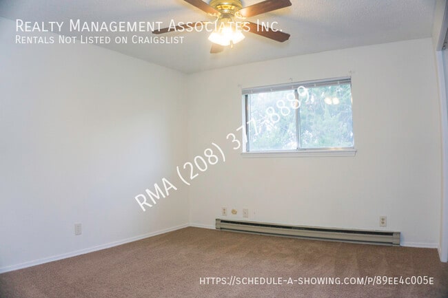 Building Photo - 9673 Hoff Dr