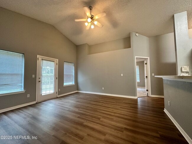 Building Photo - 2478 Aloha Ln